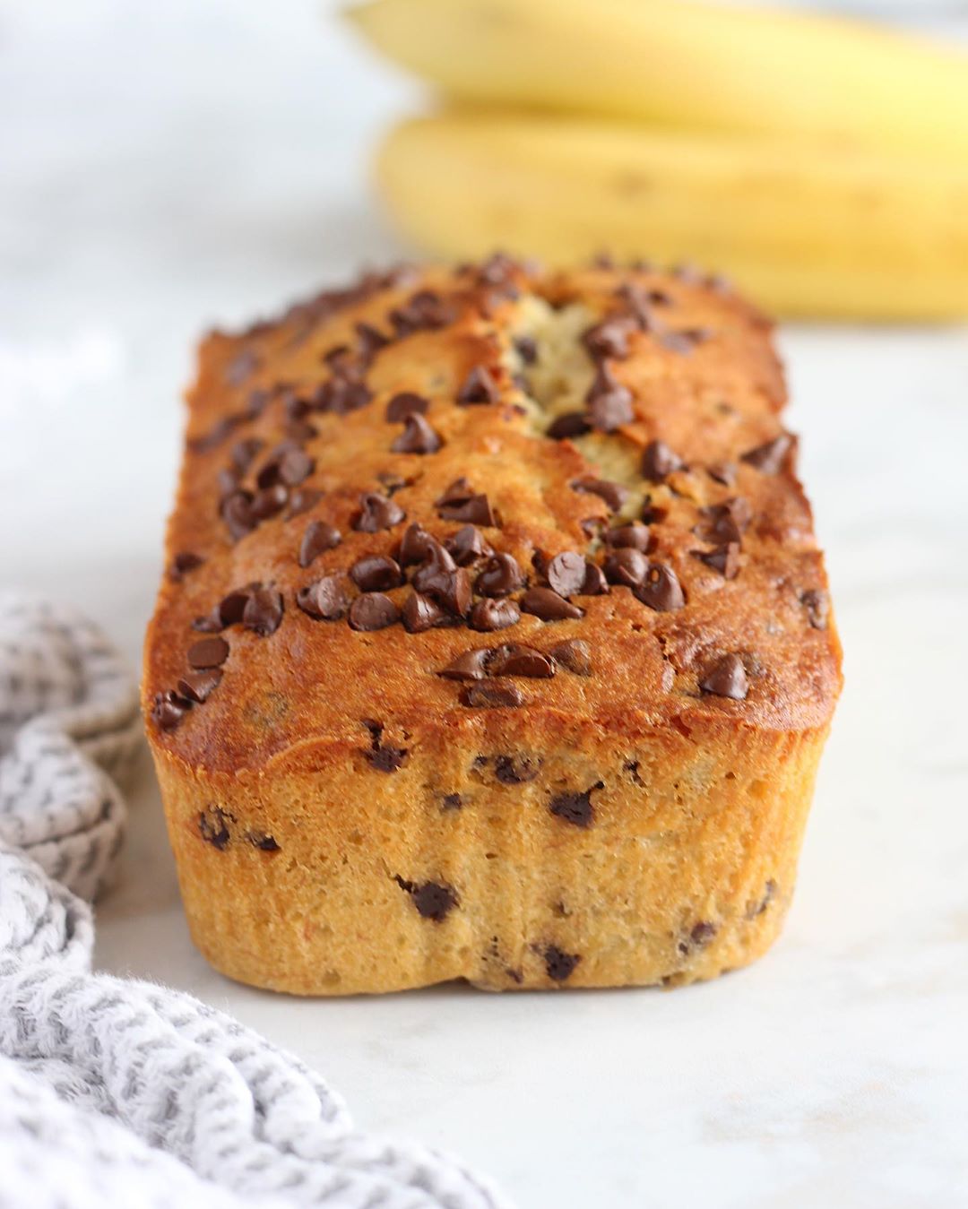 CHOCOLATE CHIP BANANA BREAD OR MUFFINS - Ambers Kitchen Cooks